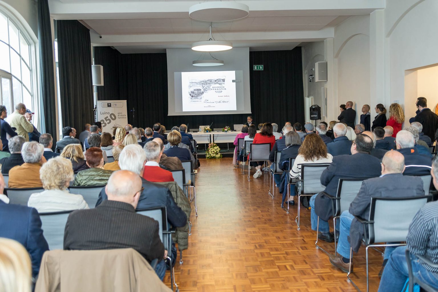 Conference photo 16